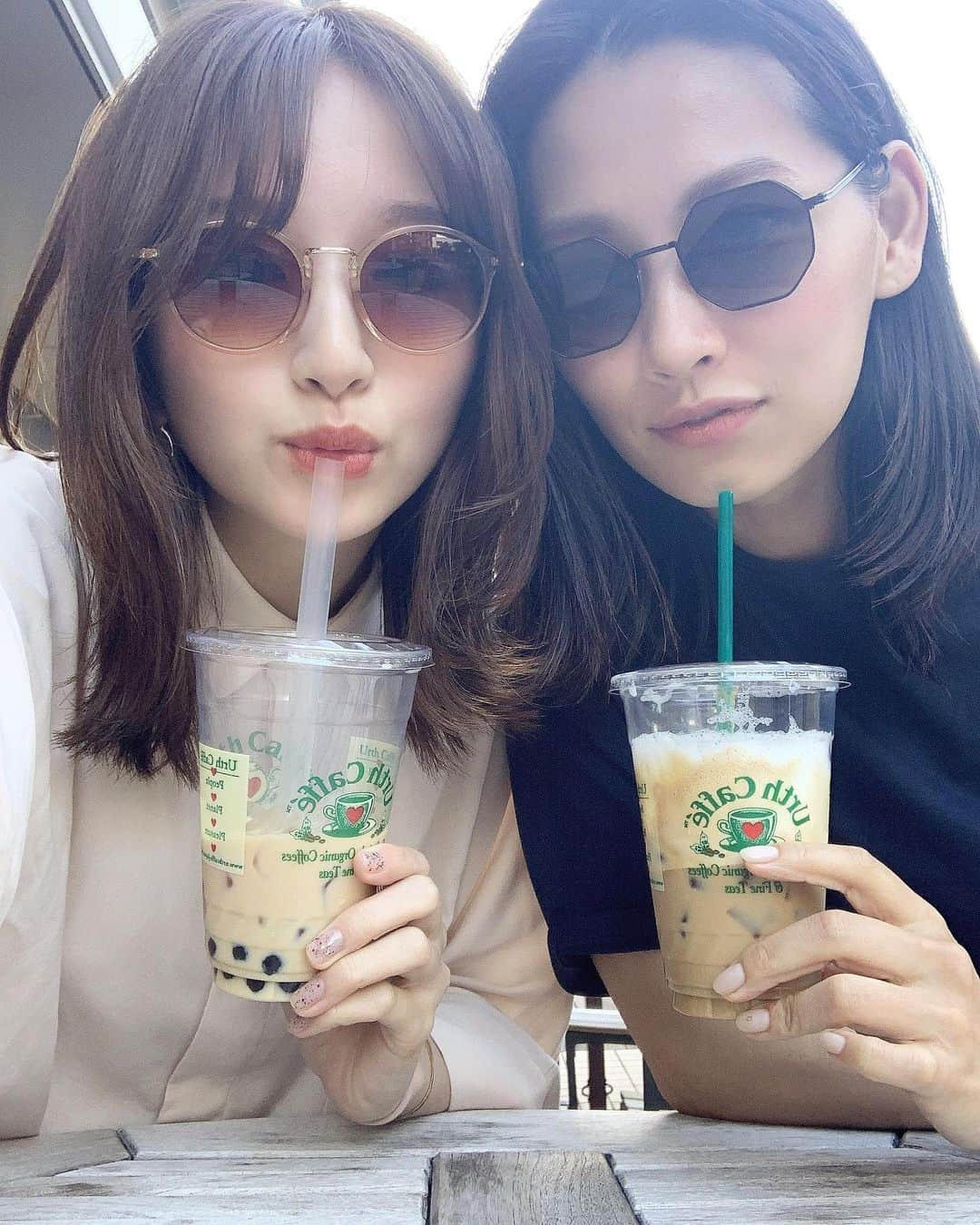 鹿沼憂妃さんのインスタグラム写真 - (鹿沼憂妃Instagram)「久々にUrthCaffeのタピオカ♥️ タピオカってゆうかバボってやつ⚫︎ いつもたしかブラックなんちゃらってやつ 頼みます⚫︎ほうじ茶バボも気になったけど…⚫︎ オススメある？教えてください😘💗 いつものさやちゃん（通称:しゃしゃん）に ちょっとだけだけど会えてよかた👭 #UrthCaffe #バボ #タピオカ #どう違うんだろ」5月23日 17時33分 - shika_0225