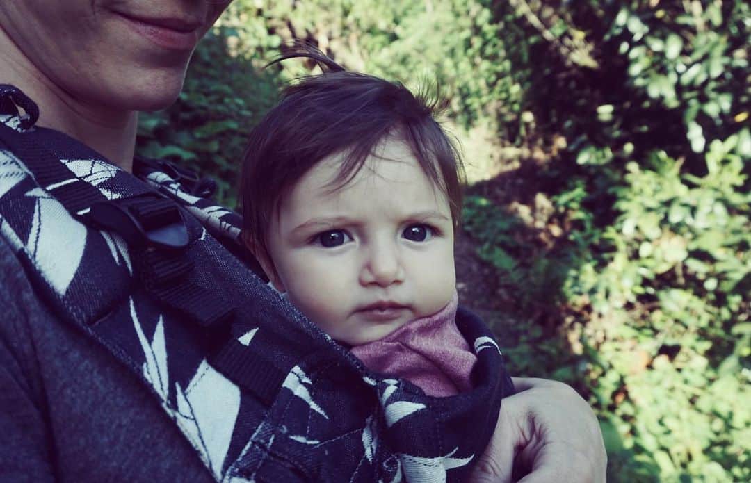 ギョズデ・ソンスルマのインスタグラム：「💙🧿 Pokut hatırası... #mavi」