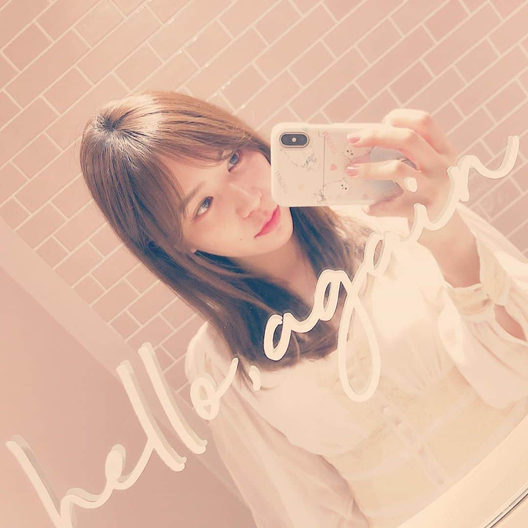 河西智美さんのインスタグラム写真 - (河西智美Instagram)「hello again💜 . . . . . 💜お知らせ💜 28日LINE LIVEやります♡ https://live.line.me/channels/63773/upcoming/11373627 今回初挑戦のカラオケもやってみます〜☺️☺️☺️ 私のLINEアカウントで、歌う曲のリクエストを受け付けるので、ぜひ友達登録して、リクエスト送ってください♡ . . 💜もう一つお知らせ💜 . 『YATSUI FESTIVAL! 2019』 に出演が決定しました！！ . 日程：2019年6月15日（土） 開場/開演：12:30（11:00リストバンド交換開始） 詳しくは私のオフィシャルサイトみてください🥰💓 . . .」5月23日 18時21分 - chiyu3u