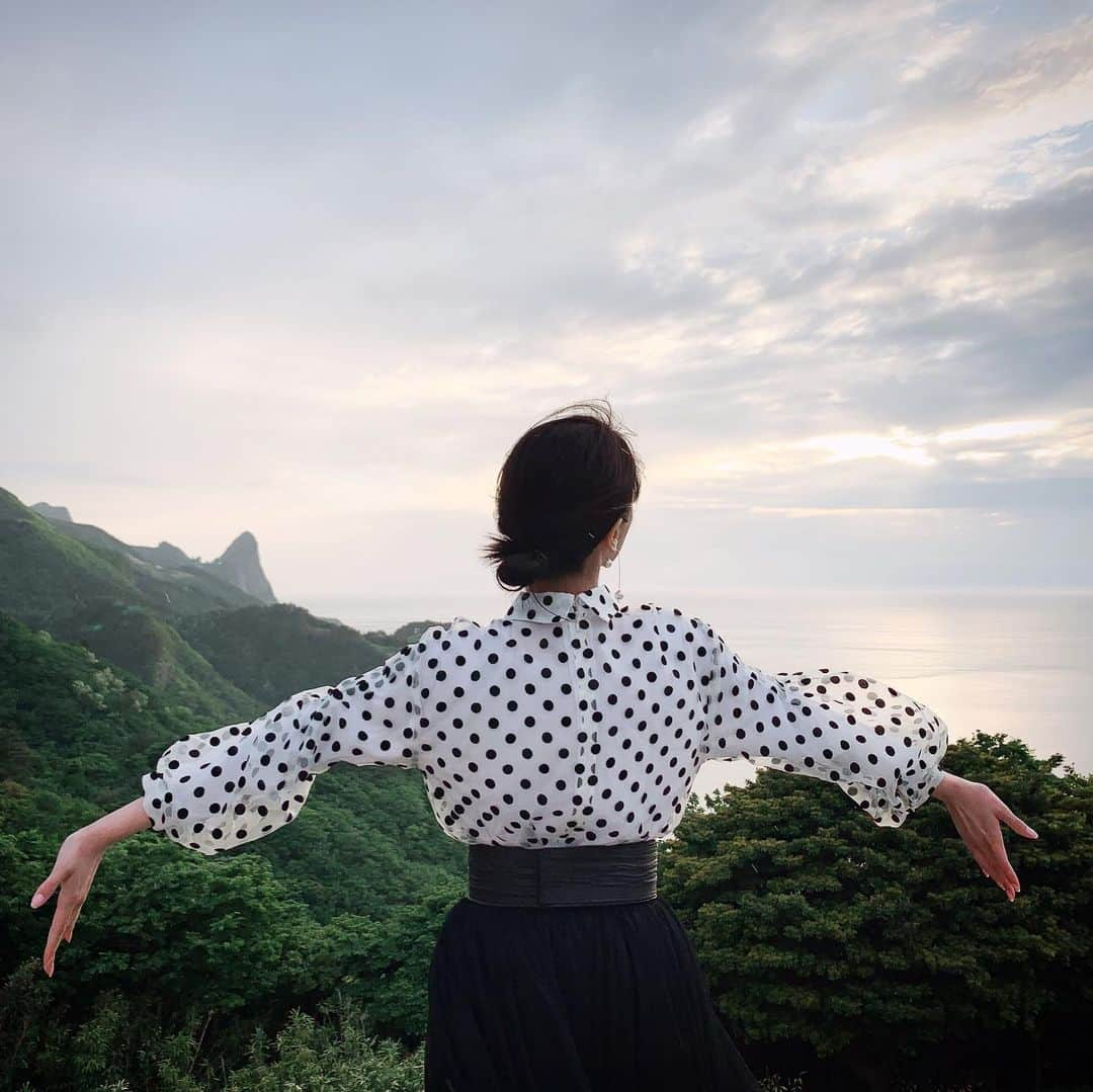 リジ さんのインスタグラム写真 - (リジ Instagram)「🧡with sunset🧡」5月23日 18時25分 - luvlyzzy