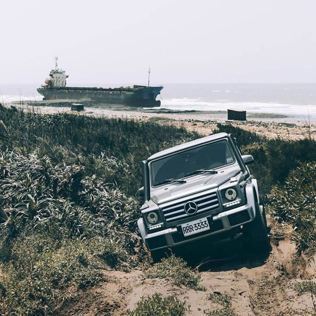 メルセデス・ベンツさんのインスタグラム写真 - (メルセデス・ベンツInstagram)「Stay adventurous! 🌟 Photo by @kuo_cary. . #MercedesBenz #⭐ #GClass #strongerthantime #mbfanphoto #4x4 #offroadlife #automotivedesign #adventurous #offroadlife #mbcar」5月23日 18時30分 - mercedesbenz