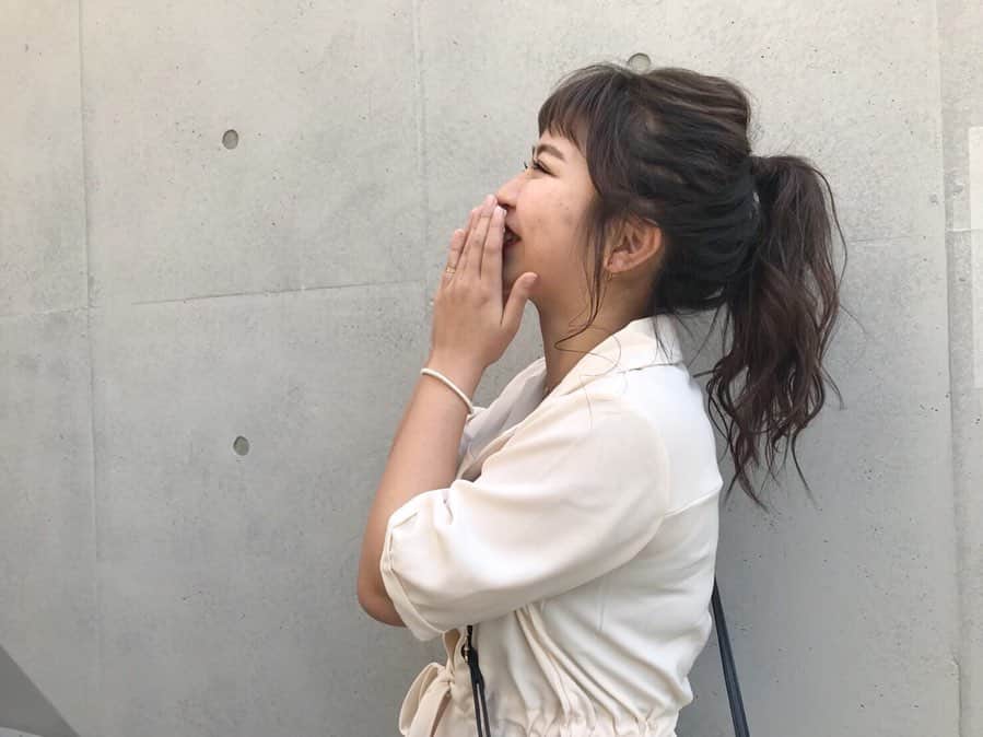 Shioneさんのインスタグラム写真 - (ShioneInstagram)「ふいにしたくなるイメチェン✂︎ ㅤㅤㅤㅤㅤㅤㅤㅤㅤㅤㅤㅤㅤ 今回もハイライトを入れて色を入れてもらいました❤️ ㅤㅤㅤㅤㅤㅤㅤㅤㅤㅤㅤㅤㅤ 前髪は久々のオン眉で！ 明るくすると切りたくなる！🥺❤︎ ㅤㅤㅤㅤㅤㅤㅤㅤㅤㅤㅤㅤㅤ @minamongmong いつもありがとう！！ 今回も本当に良い色😭❤️ ㅤㅤㅤㅤㅤㅤㅤㅤㅤㅤㅤㅤㅤ 洋服は @santamonica_laforet で買ったセットアップでめちゃくちゃお気に入り🥀❤︎ ㅤㅤㅤㅤㅤㅤㅤㅤㅤㅤㅤㅤㅤ #instagram #instalove  #japan  #メイク  #YouTube  #cosmetics #love #me #makeup  #fashion #メイク #コスメ  #hair #newhair #makeup #海外コスメ #春メイク #marr #自由が丘  #shii_hair🌹」5月23日 18時39分 - shione__1101