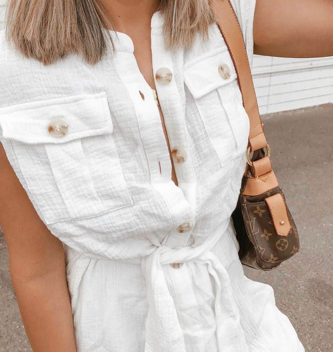 のインスタグラム：「That linen love ❤️ our #klaradress on angel @ailed14 #saboskirt」