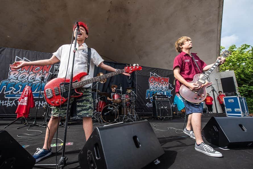 チフネシンゴさんのインスタグラム写真 - (チフネシンゴInstagram)「. "ONION ROCK FESTIVAL" 〜chiba de carnival 2019〜 . 2019.05.18(sat) DAY 1 . . ☀️☀️☀️ . . photo by @manaty49 . . #hotsquall #ホスコ #overarmthrow #pan #locofrank #radiots #good4nothing #オニオンロック #オニオンロックフェス #千葉 #rock #punk #band」5月23日 18時57分 - chikkun_hotsquall