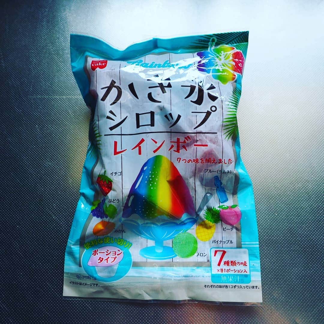 Michiko Maedaさんのインスタグラム写真 - (Michiko MaedaInstagram)「あれを使ってめちゃ簡単😁✨ レインボーわらび餅🌈🍡💕 ※※※※※ ※※※※※ #レインボーわらび餅#わらび餅 #虹色わらび餅#レインボー #虹#rainbow #かき氷シロップで色付け #市販のわらび餅を使って #味もなかなか美味しいよ #子供たちに大人気💕  #身体に悪そうですが💦 #夏祭りでかき氷を食べたと思えば😁💦 #残ったシロップで#ゼリーポンチ #レシピは後程ブログにて #IGersJP#IGersjp#IGersj#クッキングラム#デリスタグラマー#おうちごはんlover #lin_stagrammer#kurashiru#クッキングラム#クッキングラムアンバサダー#クオカ#エルグルメ#食卓に春を迎えよう#フーディーテーブル」5月23日 19時02分 - shana.mama