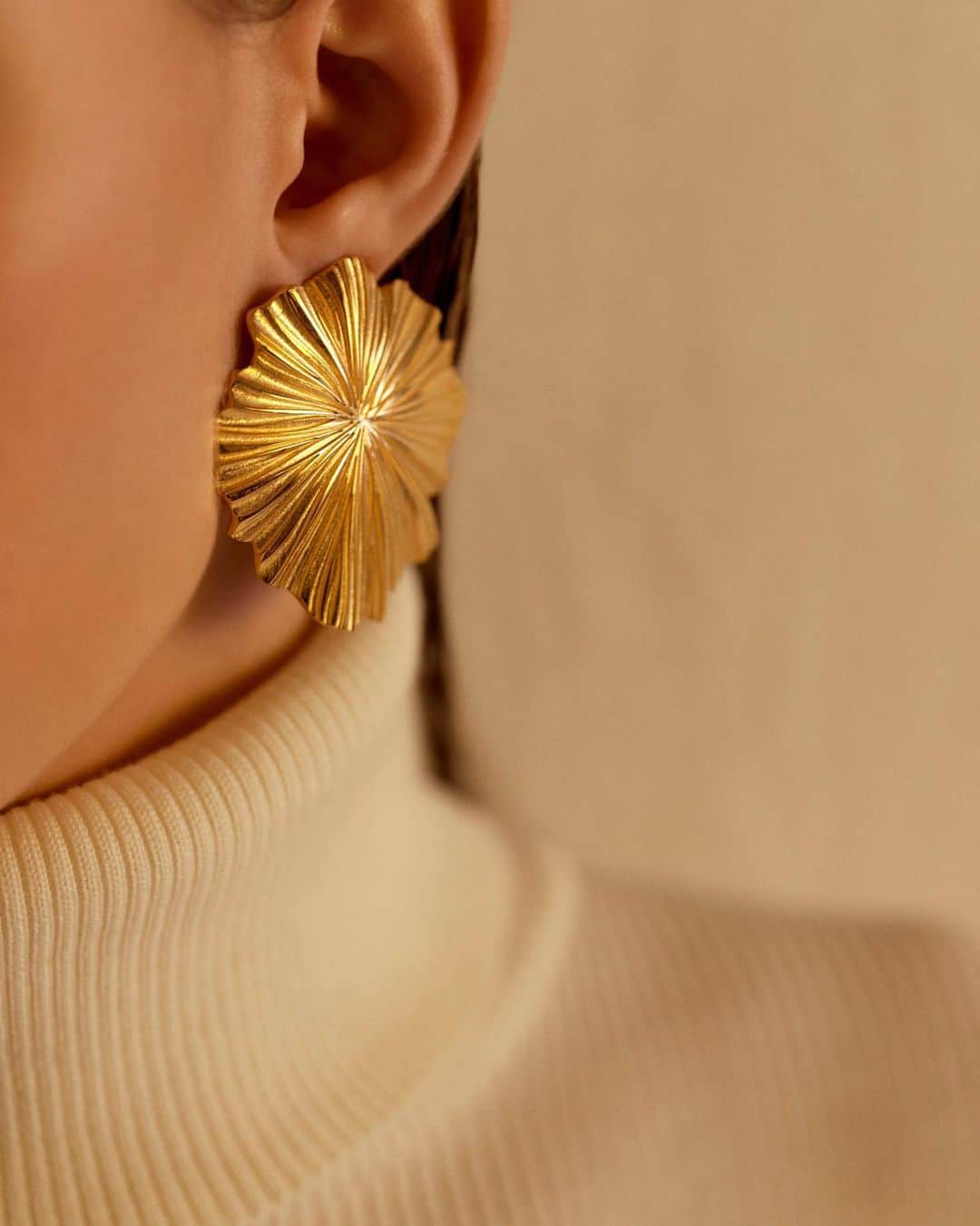オーレリービダマンのインスタグラム：「Mysterious tropical leaves 🍀 #natosi #aureliebidermann #newcollection」