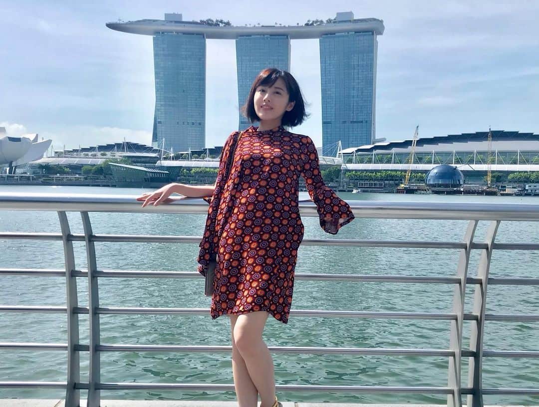 入澤優さんのインスタグラム写真 - (入澤優Instagram)「外国感 現地の #ラッキープラザ っていう日本でいうと #109 みたいなところで29ドルで買ったワンピース。 暑すぎて、持ってきた服着るどころじゃなかったです。 みんなも気をつけてね♡  #いいねください #フォローしてね  #SG #sg #singapore_insta  #singaporefood #暑い #シンガポール旅行  #シンガポールおすすめ」5月23日 19時47分 - penchan0327