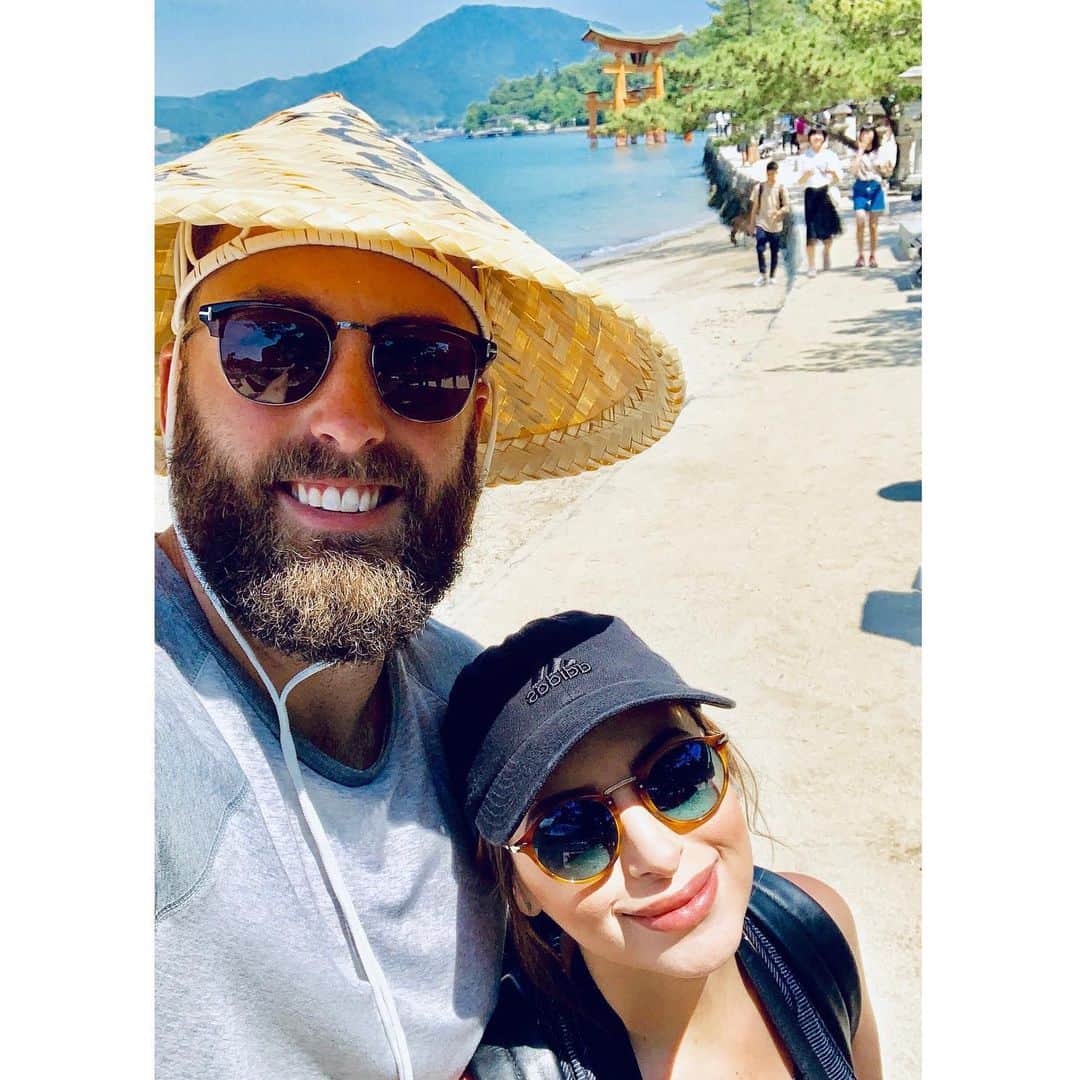 のインスタグラム：「My ray of sun shrine😎」