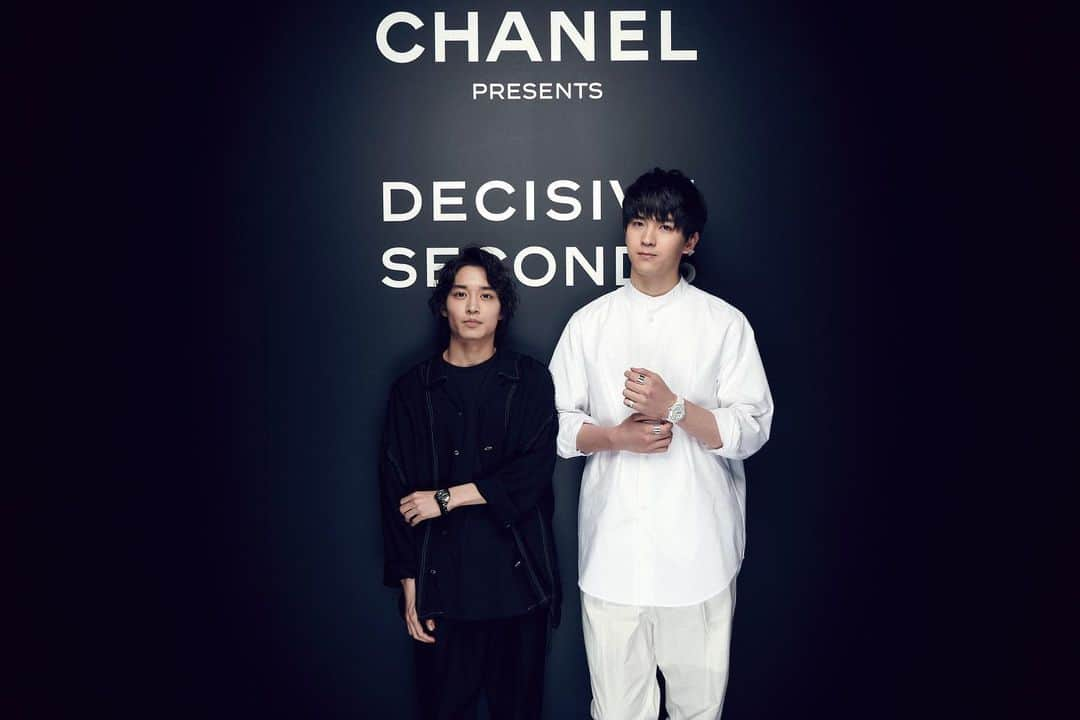 甲斐翔真さんのインスタグラム写真 - (甲斐翔真Instagram)「CHANELJ12 新作発表イベント "DECISIVE SECONDS" 素敵な時計を試着しました！ with広大✌🏻 @chanelofficial #TheNewJ12 #ItsAllAboutSeconds #CHANELWatches」5月23日 20時41分 - kai_shouma