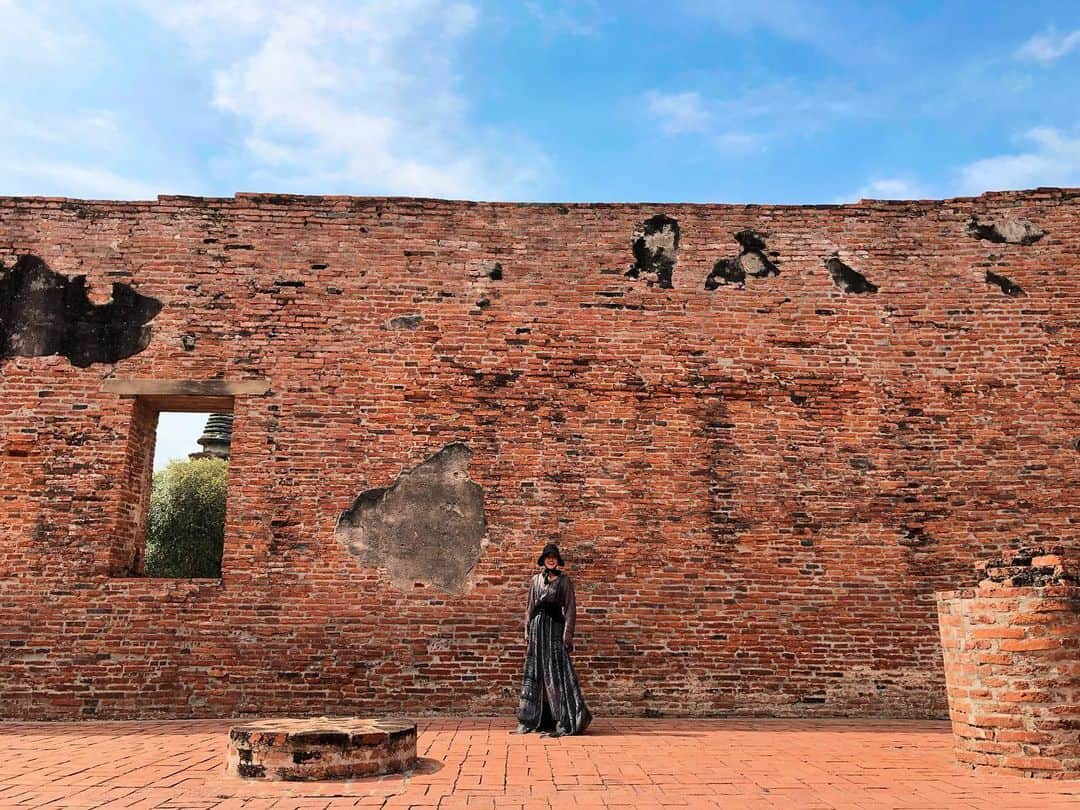 Amata Chittaseneeさんのインスタグラム写真 - (Amata ChittaseneeInstagram)「Thainess x Ayutthaya province  โคตรไทย x จังหวัดพระนครศรีอยุธยา : ทททภาคกลาง #pearypieamazingThailand #pearypiewearsthaifabric #amazingไทยเท่ #นุ่งสยามสามฤดู #ayutthaya #Thailand」5月23日 20時50分 - pearypie