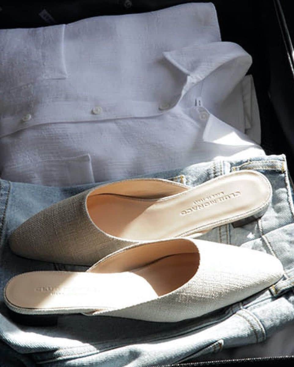Club Monacoのインスタグラム：「White shirt ✔️ Favorite denim ✔️ Linen mules ✔️ ✈️」