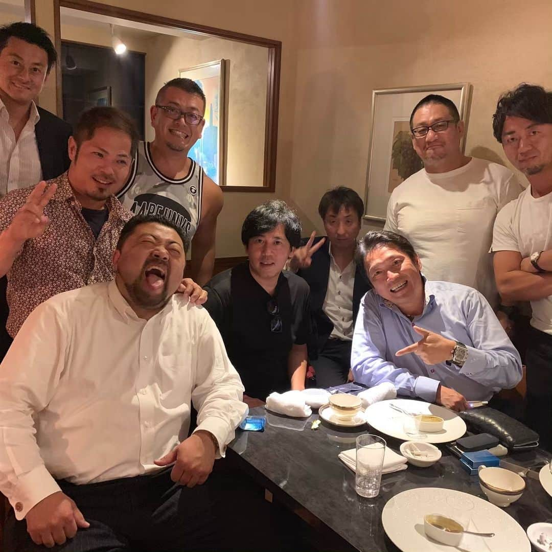 高木三四郎さんのインスタグラム写真 - (高木三四郎Instagram)「#男子会 #美食会 #赤坂 #フレンチ #シェリョウ Chez-Ryo 03-5544-8239 東京都港区赤坂3-12-10 赤坂サンビル 4F https://tabelog.com/tokyo/A1308/A130801/13196549/」5月23日 21時20分 - t346fire