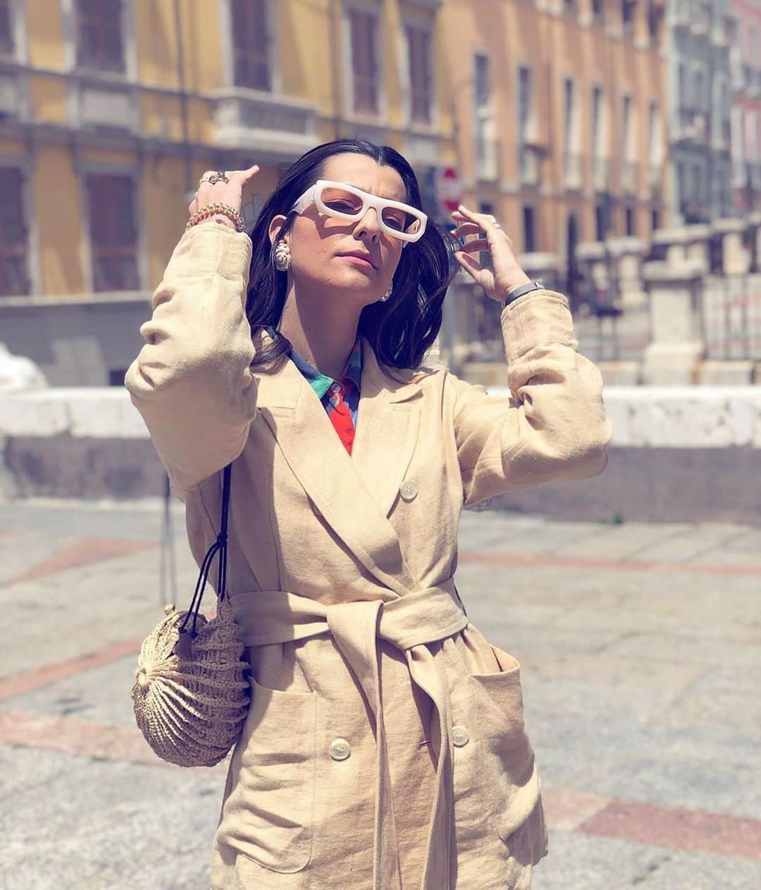 ジャマンピュエッシュのインスタグラム：「Ravishing @gloriapiscedda wearing Jamin Puech Gaston bag ❤️ #jaminpuech #style #sardinia #fashion」