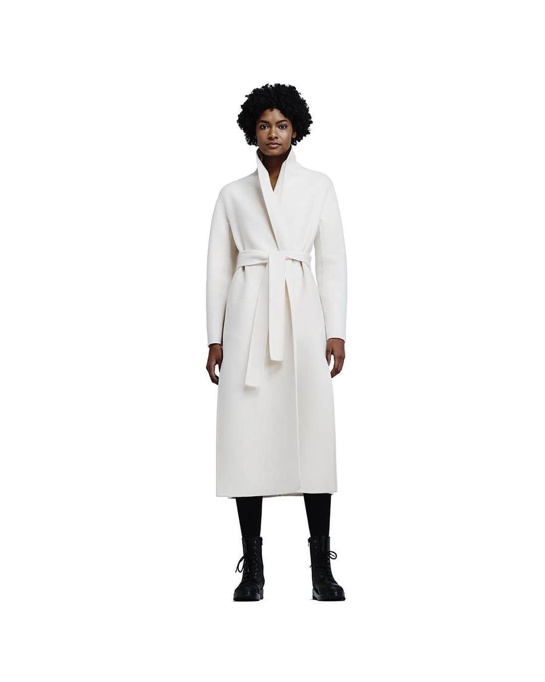 ミラショーンさんのインスタグラム写真 - (ミラショーンInstagram)「Impeccable Ivory Robe-coat in doublefaced cashmere.  #milaismilano #milaamilano #tendenze #neutrals #stileitaliano #newclassic #simplychic #madeinmilan #couturefashion #hautecouturedress #milanfashion #milanofashion #fashion #madeinitaly #madebyhand #sartorial」5月23日 21時46分 - milaschon_official