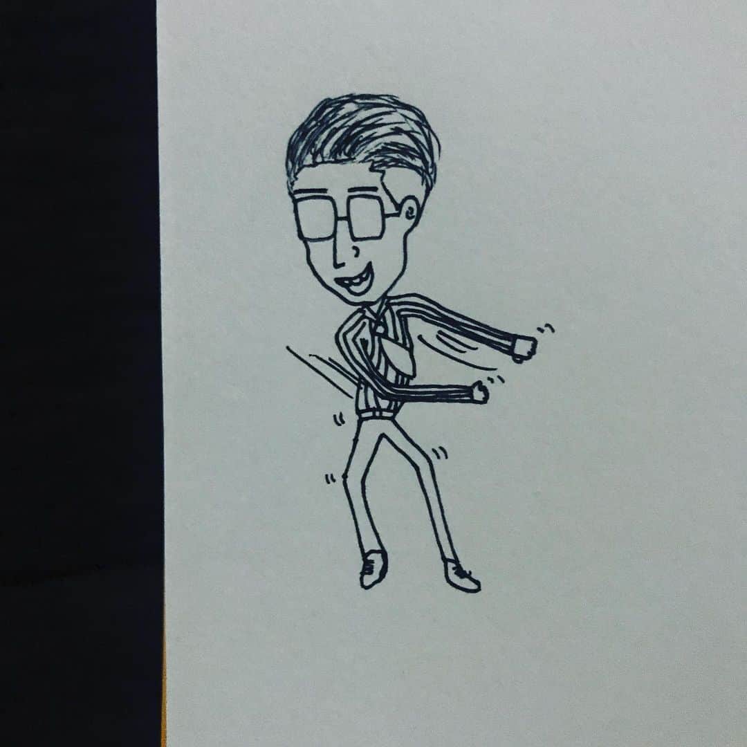 鈴鹿秋斗のインスタグラム：「★★★🕺🏻Floss Dance🕺🏻★★★」