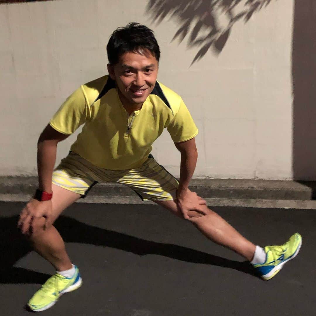 山中真さんのインスタグラム写真 - (山中真Instagram)「2番目の息子に初めて一緒に走ってみたいと言われてジョギング、4キロ。 よく頑張りました♪」5月23日 21時53分 - makorine1120