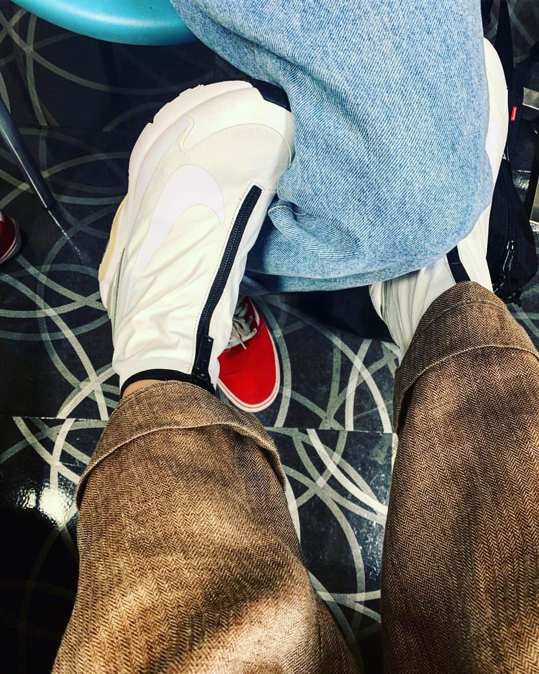 仲里依紗さんのインスタグラム写真 - (仲里依紗Instagram)「前髪を切りたい欲が…✂️ どうしよう😂 . . . T-shirt ＊ Bag @irojikake  Pants @gvgv_official  Sneaker @ambush_official @nike」5月23日 21時56分 - riisa1018naka