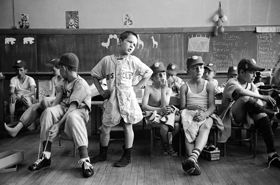 lifeさんのインスタグラム写真 - (lifeInstagram)「Members of the Manchester New Hampshire Little League baseball team trying on new uniforms, anxiously waiting for missing parts of their outfits. (Yale Joel—The LIFE Picture Collection/Getty Images) #LittleLeague #Baseball #TBT」5月23日 22時07分 - life