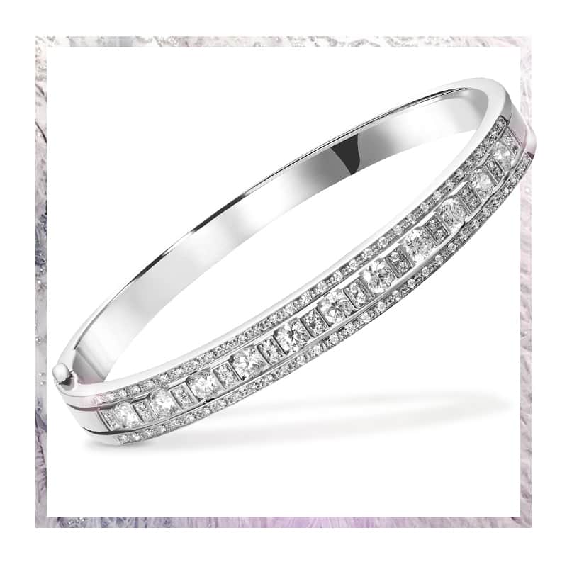 のインスタグラム：「#DamianiBelleÉpoque jewels are inspired by the world of cinema, a tribute to the style of 1920s film stars and are designed for a woman who wants to feel like a Diva. The sequence of gleaming white gold and diamonds are elegantly arranged to create a precious film strip, making this refined piece of jewelry even more unique.  #Cannes2019 #CFFwithDamiani #DamianiDiamondsPerfection」