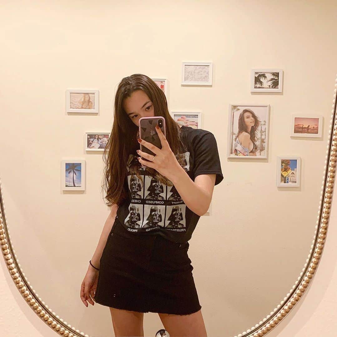 梅園アマンダのインスタグラム：「実はこのTシャツkids size🌚」