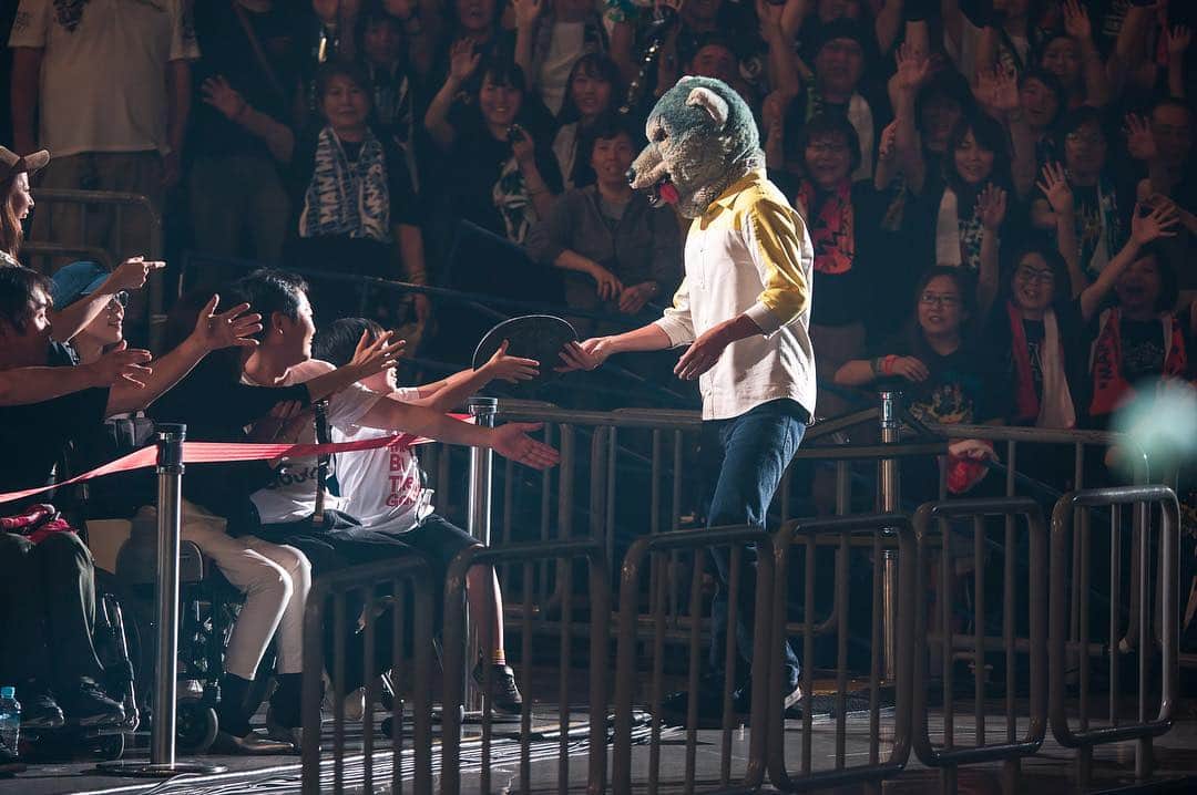 Man With A Missionのインスタグラム