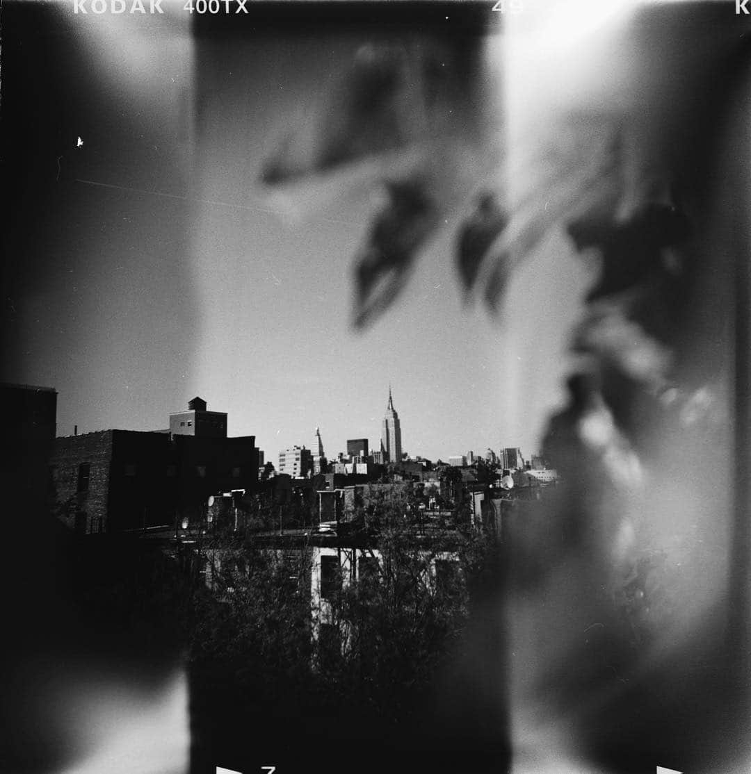 Q. Sakamakiさんのインスタグラム写真 - (Q. SakamakiInstagram)「East Village view with Empire State Building from my ex apartment building, NYC. From archives. #eastvillage #lowereastside #les #empirestate #nyc」5月23日 22時50分 - qsakamaki