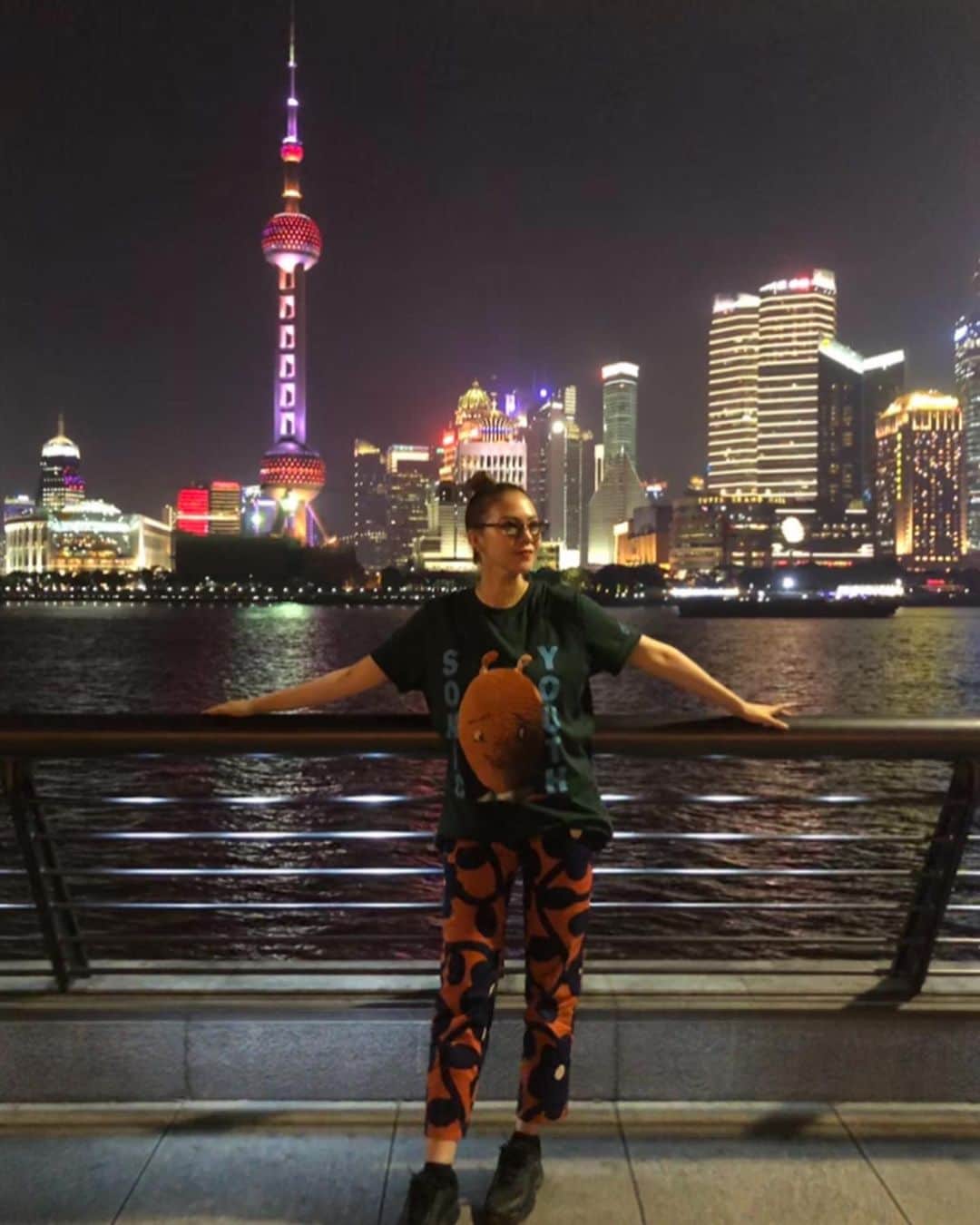chocomooさんのインスタグラム写真 - (chocomooInstagram)「お仕事で初めての上海に来ました🇨🇳😆 #上海 #shanghai」5月23日 22時58分 - yukachocomoo