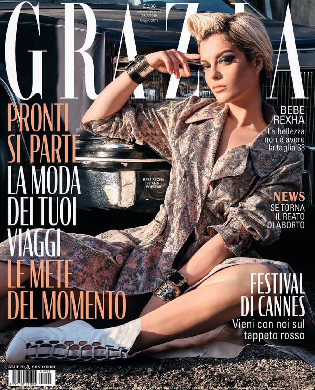 Bebe Rexhaさんのインスタグラム写真 - (Bebe RexhaInstagram)「On the cover of @grazia_it !!! 🙏🏼💯💓❤️💁🏼‍♀️😃😃😃😃😃 Everytime I get asked to be on a cover it’s so unreal, cause I’m just me, a regular girl and usually it’s a model on a cover. And I dunno I sound so fuckin corny but it’s just so dope. So thank you @grazia_it」5月23日 23時34分 - beberexha