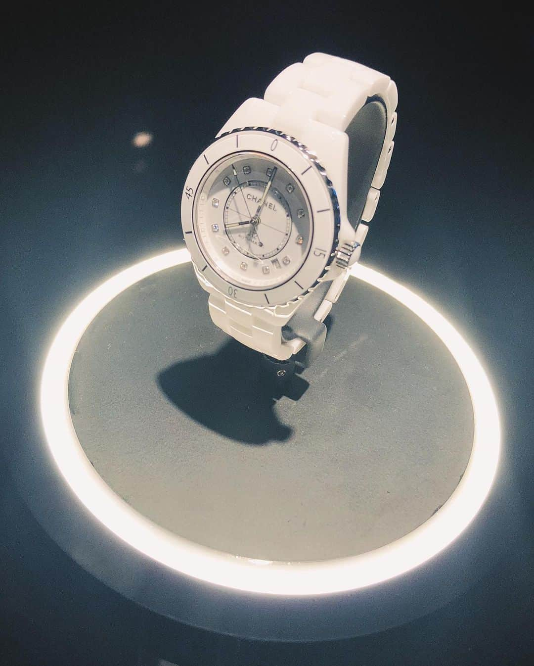 金光みり愛さんのインスタグラム写真 - (金光みり愛Instagram)「@chanelofficial ❤️ #TheNewJ12#ItsAllAboutSeconds#CHANELWatches#CHANEL#シャネル」5月23日 23時45分 - milliah_kanemitsu