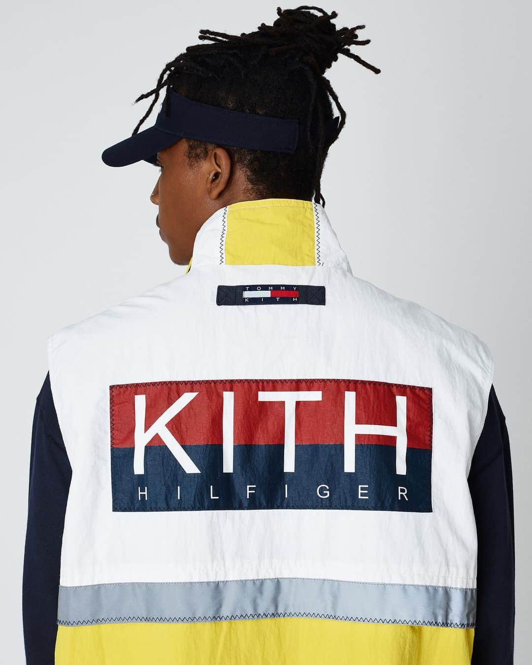 Tommy Hilfigerさんのインスタグラム写真 - (Tommy HilfigerInstagram)「@kith x #TommyHilfiger SS19. Releasing this Friday at all #Kith shops and at 11AM EST on Kith.com.」5月24日 0時00分 - tommyhilfiger