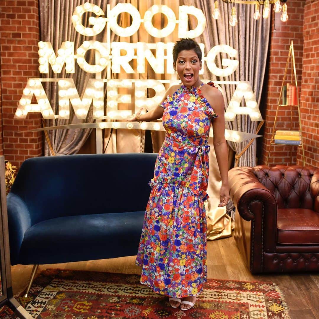 Good Morning Americaさんのインスタグラム写真 - (Good Morning AmericaInstagram)「Such a blast having @tamronhall back on TV and with us in Times Square this morning 💙 We can’t wait for the @tamronhallshow premiering in September!」5月24日 0時08分 - goodmorningamerica