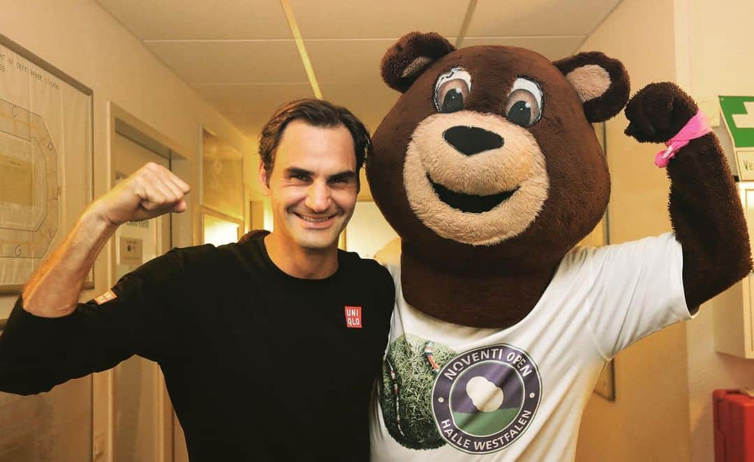 ロジャー・フェデラーさんのインスタグラム写真 - (ロジャー・フェデラーInstagram)「💪😊GERRY 🐻💪」6月22日 4時41分 - rogerfederer