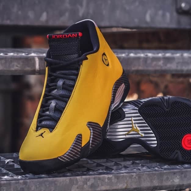 Sneaker News x Jordans Dailyさんのインスタグラム写真 - (Sneaker News x Jordans DailyInstagram)「The Jordan 14 “Yellow Ferrari” is dropping tomorrow, 6/22. Is it a cop? Link in bio for more details #jordansdaily」6月22日 3時24分 - jordansdaily