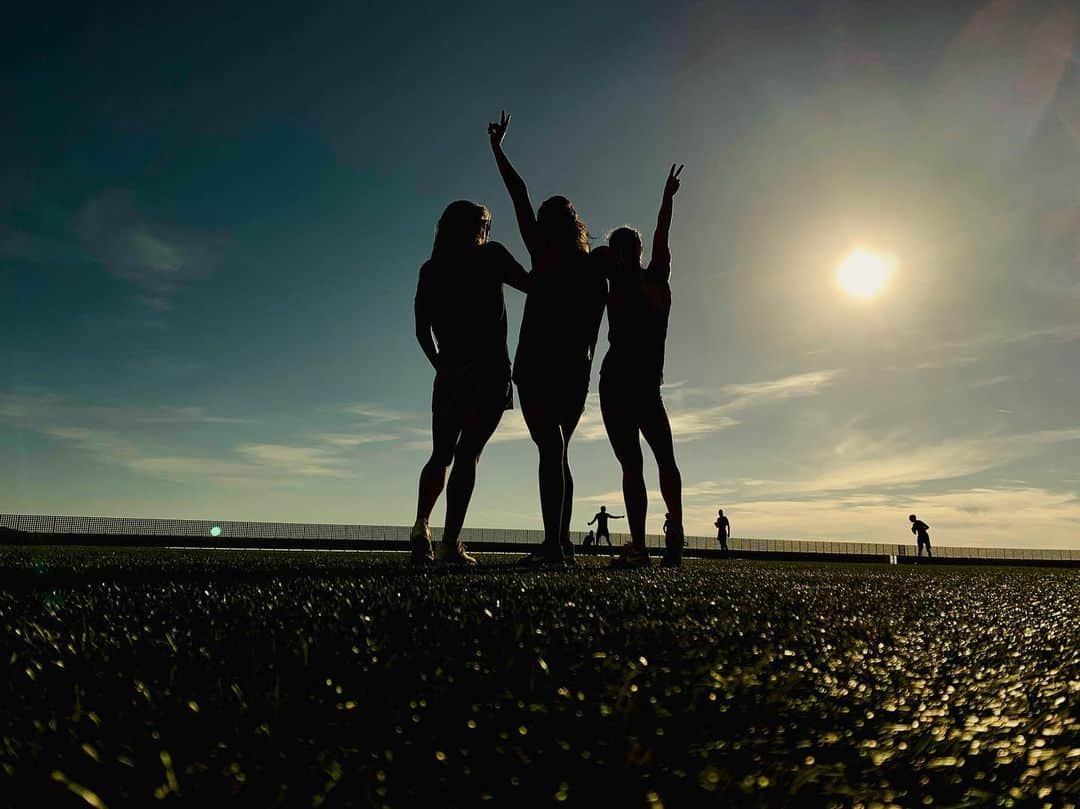 のインスタグラム：「Welcome summer! 🌞#sierranevada」