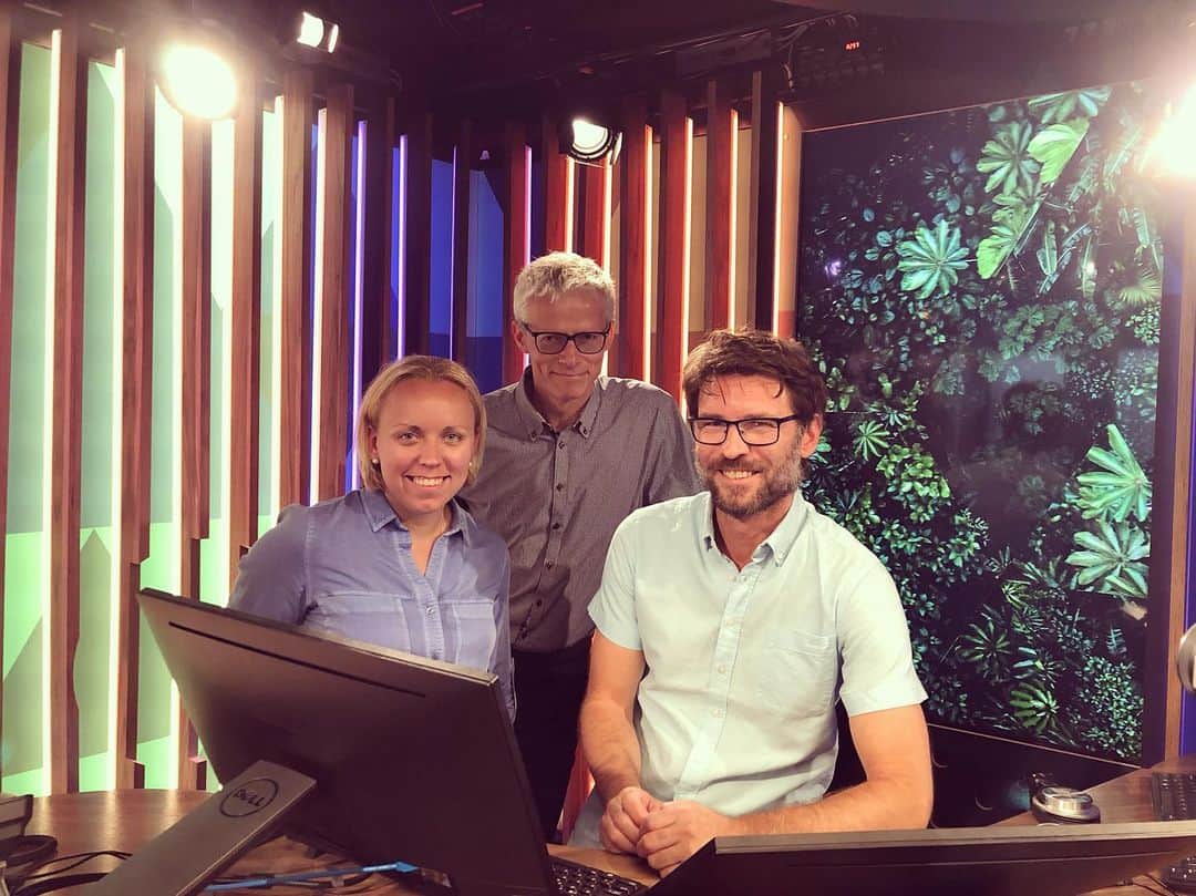 ティーネ・ティング・ヘルセットのインスタグラム：「Var på #Platedate på @nrkp2 i dag!  Med selveste skattedirektøren @holtehans 😇 Takk for daten! #studio2NRK @bendiksenkristian  https://radio.nrk.no/serie/studio-2-p2#t=36m29.68s」