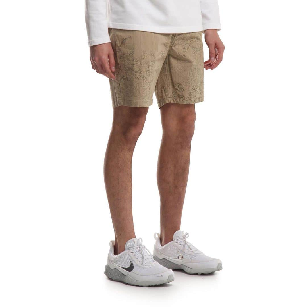 パブリッシュブランドさんのインスタグラム写真 - (パブリッシュブランドInstagram)「Introducing the “Goran” shorts in the Tan color way. If you look closely, it features a familiar camo print on the shorts. This is the signature camo that is synonymous with our brand since day 1. We just flipped the pattern into an outline to make it more unique. To us, the camo represents camaraderie, alliance, sticking together through thick and thin... a band of brothers. This is what Publish is about. It’s about sticking with those who support you. Understanding your published vision since day 1. Like a FREAKEN FAMILY! ❤️ Got all teary writing this. #TodayForTomorrow #PantsForAll #Nike #NikeSpiridon」6月22日 4時08分 - publishbrand