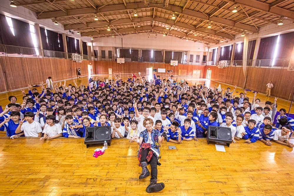 安達勇人さんのインスタグラム写真 - (安達勇人Instagram)「#サプライズlive  #学校ライブツアーしたくなってきた #安達勇人  #笑顔」6月21日 19時44分 - yuto_adachi_official