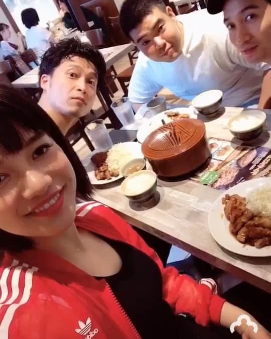 のインスタグラム：「【 #今日のムビート 】  金原早苗さんが撮ったムービー2つを使ってみました🔥 今日からムビートアプリに、新機能『ダブル』が追加！ ２つの動画を自動で音付き編集してくれます！  さらに、動画の逃したくない部分を捉えられるピンポイント機能が、1箇所から7箇所にまで増やせるようになりました😳  使い方は変わらずかなり簡単なので、是非ダウンロードしてみてください😊  #ムビート #iPhone #アプリ#動画 #音楽 #動画映え #自撮り #セルフィー #インスタ映え #ムービージェニック #編集 #加工 #簡単 #動画編集 #動画編集アプリ #おもしろ #ゴージャス #Instagram #TikTok #でも使えるよ #吉本新喜劇 #新喜劇 #よしもと新喜劇 #fm802」