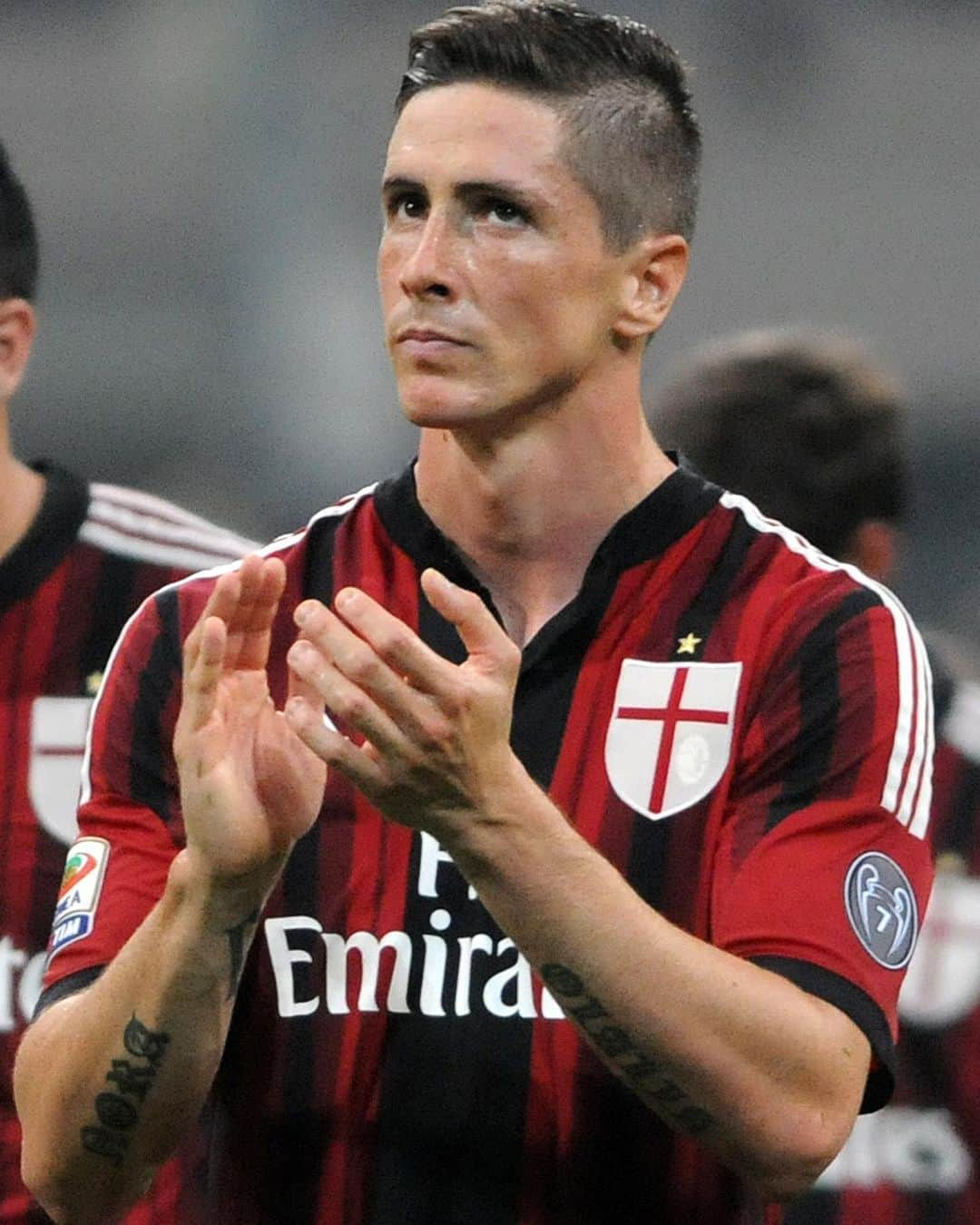 ACミランさんのインスタグラム写真 - (ACミランInstagram)「👏🏻 to an extraordinary career ⚽ It was a pleasure to have such a great man and player with us 🔴⚫ Good luck, @fernandotorres! 🇪🇸 Una carriera straordinaria e vincente 👏🏻⚽ È stato un piacere avere in rossonero un grande uomo e calciatore come te 🔴⚫ ¡Buena suerte Niño #Torres! 🇪🇸」6月21日 20時00分 - acmilan