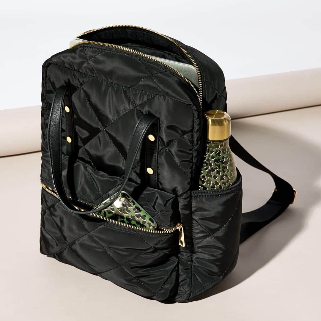 アクセサライズのインスタグラム：「Our new season Emmy quilted backpack (🔍: 7906050300) is all about functionality, making it your favourite for everyday commutes (it will hold your 13.5” laptop!) or travels further afield. Coming soon: Animal print re-useable water bottle. Tap the link in our bio to shop. #Accessorize #NewSeason」