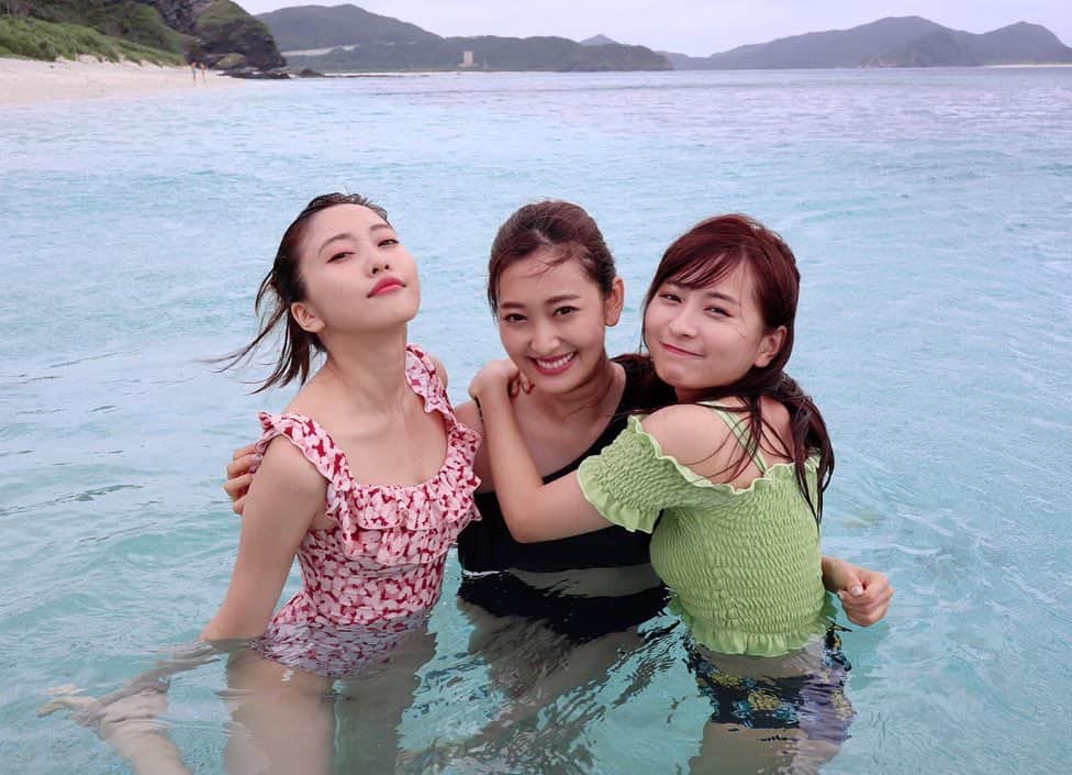 佐達ももこさんのインスタグラム写真 - (佐達ももこInstagram)「おひなとロンちゃん👭 楽しかったね〜🌺🍉 またお出かけしよう☺️ そしてしーちゃんは必ずリベンジしよう😭💙 . . #沖縄#okinawa#座間味#zamami#ocean#sea#beach#summer#summervacation#vacation#girlstrip#女子旅#swimwear」6月21日 20時36分 - sadamomodayo