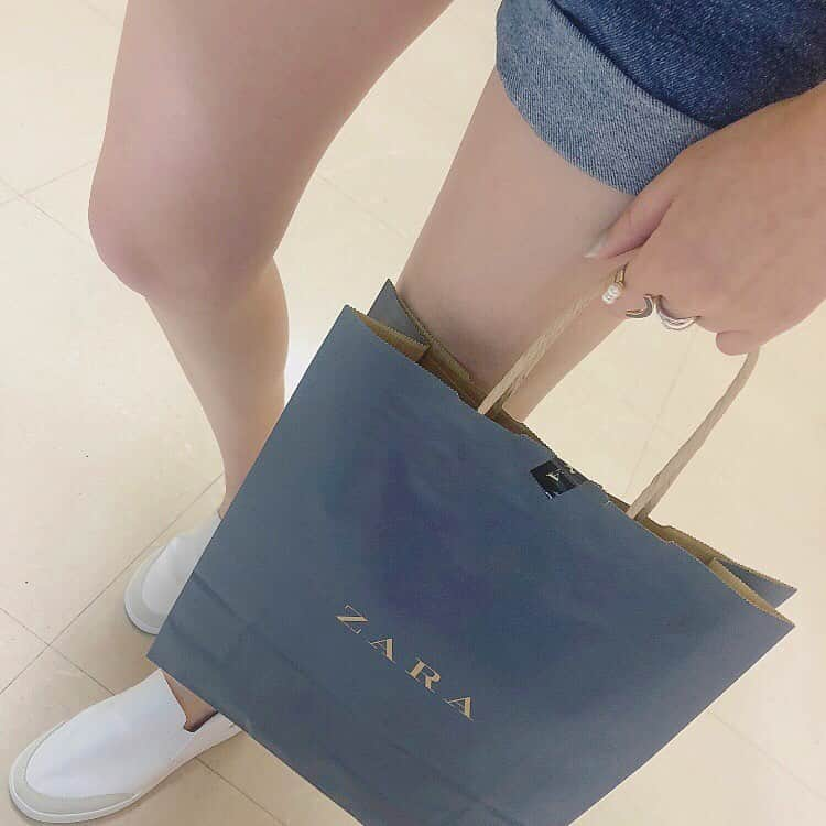 Maiさんのインスタグラム写真 - (MaiInstagram)「・ まだセール前にZARAで買ったやつ🛍💫 ・ 購入品についてブログに詳しく書きました✍️ #zara」6月21日 20時56分 - maimaimai1016