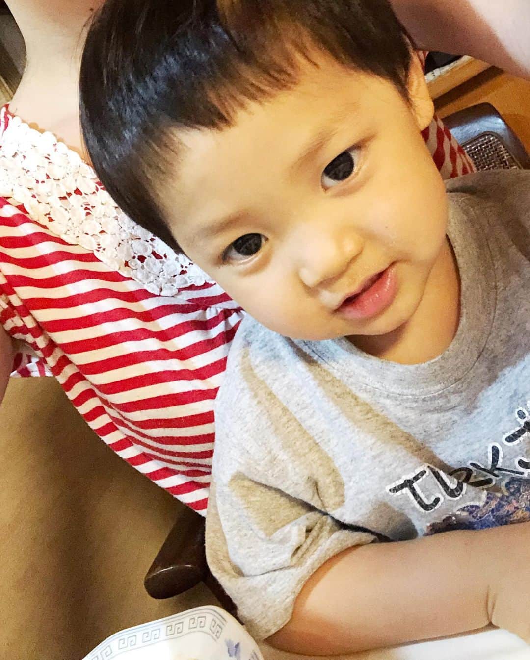歩りえこさんのインスタグラム写真 - (歩りえこInstagram)「ご機嫌な弟くん  #2歳 #最近よく喋る」6月21日 20時51分 - riekoayumi