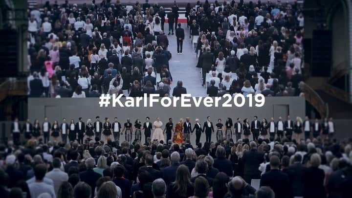 のインスタグラム：「A first glimpse inside the #KarlForever ceremony, yesterday in Paris. #KarlForever2019」