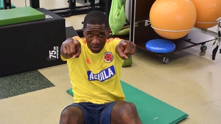 サッカー コロンビア代表チームのインスタグラム：「Seguimos entrenando. No perdemos el foco. #ElEquipoDeLaGente 👊🏼💪🏼🇨🇴⚽」