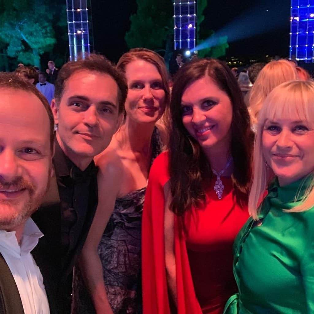 リッキー・ウィットルさんのインスタグラム写真 - (リッキー・ウィットルInstagram)「#Squadgoals #jurygoals #friendgoals #Vogue The best part of this incredible @festivaltvmonte_carlo was the wonderful relationships I have formed with these beautiful people. It was a great honour to be named president along side this group of outstanding individuals whom I now get to call friends. The fun and laughs we had will remain in my heart forever and it was an awesome insight into some of the most intelligent, creative people I’ve ever met. This occasion was made all the more special by this group of people I hold dear and I’m excited to meet up again for our reunion (yes we already planned one ha ha yeah that’s real ❤️) We will always have Monte Carlo 🤣❤️🙌🏾 @gideonraff @gisellamarengo @pedroalonsoochoro #olarapace @eilinn @pierrot0683 @tixie_jambass  @annekolbjornsen #udi #john #sonia #ben #stevenadams #montecarlotvfestival #montecarlo #montecarlobayhotel」6月21日 22時01分 - rickywhittle