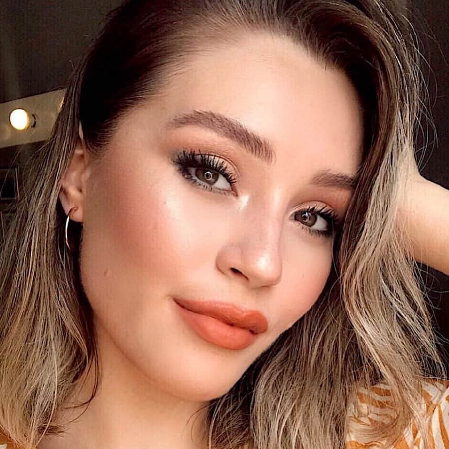 Maybelline New Yorkさんのインスタグラム写真 - (Maybelline New YorkInstagram)「Flawless! @busraungaann 🇹🇷 wears fit me concealer in 'light' for natural coverage and an even complexion. #mnyitlook #mnyconceal」6月21日 22時04分 - maybelline