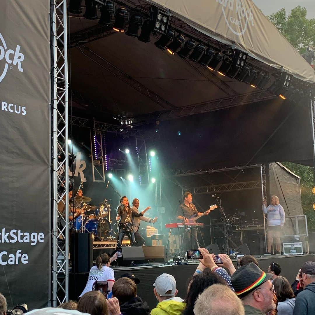 PRS for Musicさんのインスタグラム写真 - (PRS for MusicInstagram)「It was wonderful seeing so much great music at @isleofwightfest last weekend 🎶🎸 #iow2019 #isleofwightfestival」6月21日 22時09分 - prsformusic