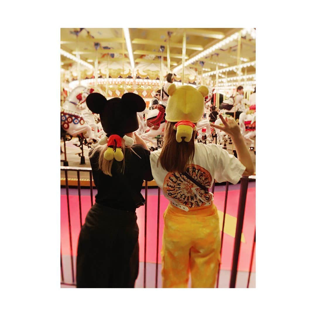 藤田ニコル（にこるん）さんのインスタグラム写真 - (藤田ニコル（にこるん）Instagram)「誕生日の時にもらった ディズニー チケットで 撮影終わりに 念願の3人でディズニー 🥰❤️ 楽しかったけど 笑って疲れた😂」6月21日 22時11分 - 2525nicole2