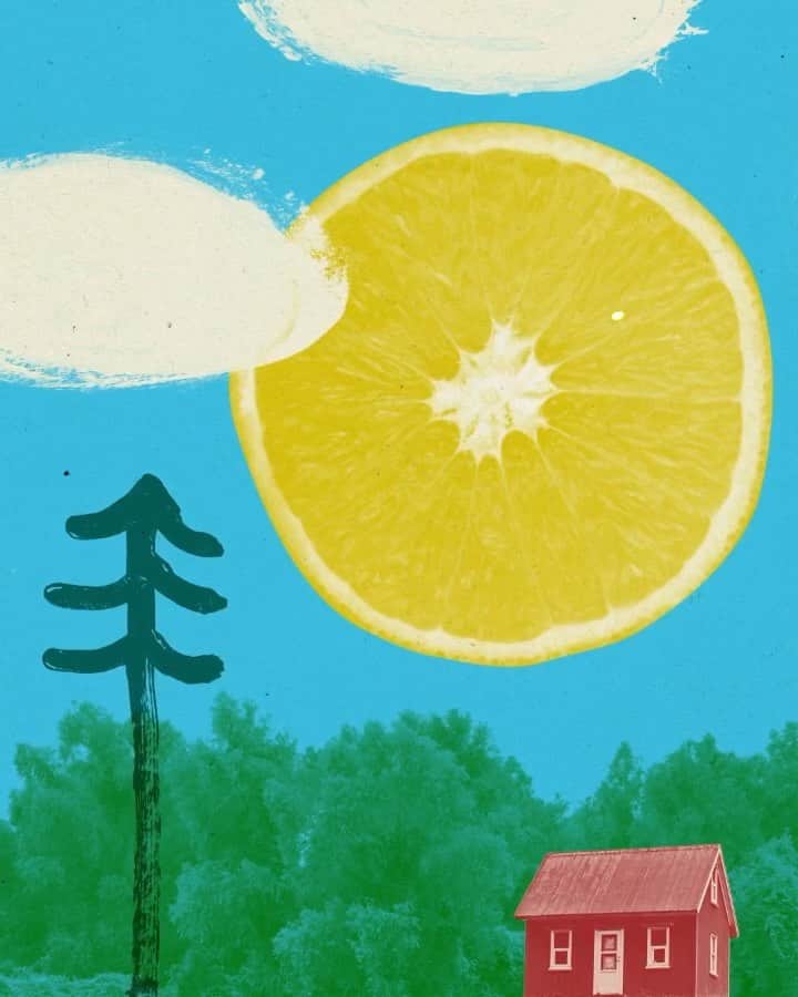Chobaniのインスタグラム：「#Summer is … the ripest strawberry, the juiciest peach, the lemoniest lemonade, a sizzling grill, sorbet-colored sunsets, a time to chill. Art by @erik.winkowski」